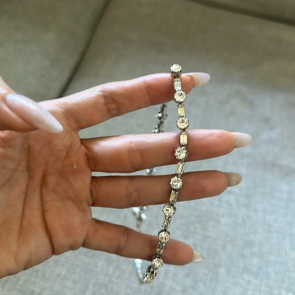 Crystal choker